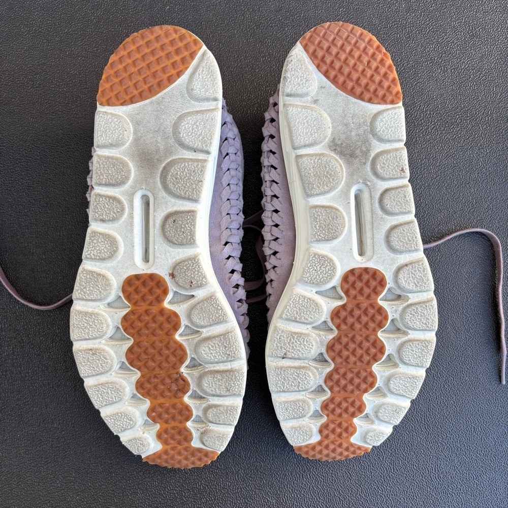 NIKE Women’s Mayfly Woven Sneaker, Plum Fog, Size 9 - Picture 12 of 12